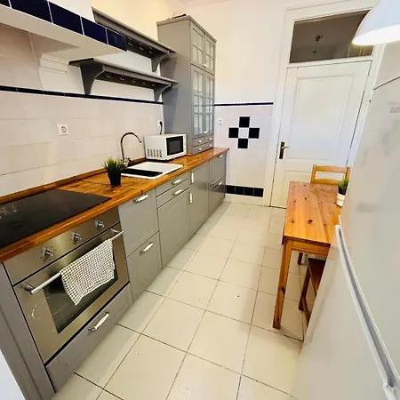 Hostel Luxury In Next Station Lisboa