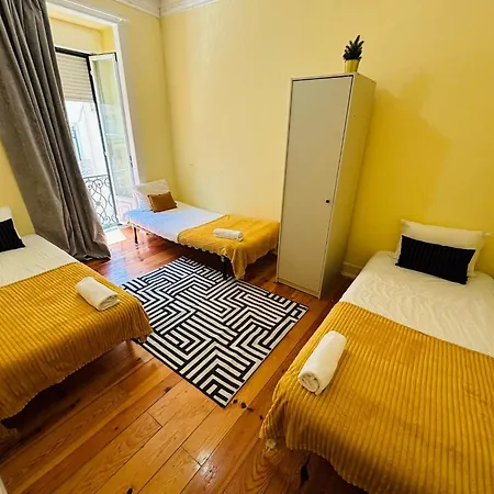 Hostel Luxury In Next Station *