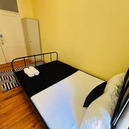 Hostel Luxury In Next Station