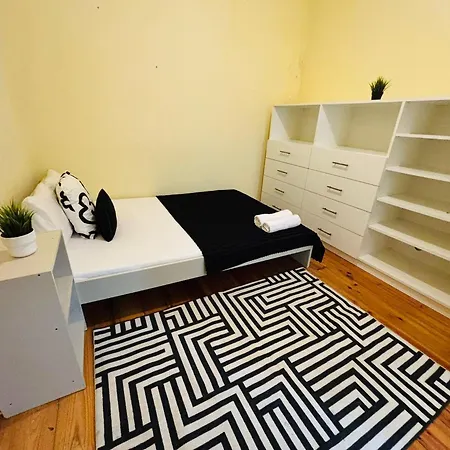 Luxury In Next Station リスボン